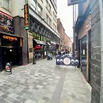 Luxeurs - Victoria Street Apartments