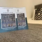 Luxeurs - Victoria Street Apartments